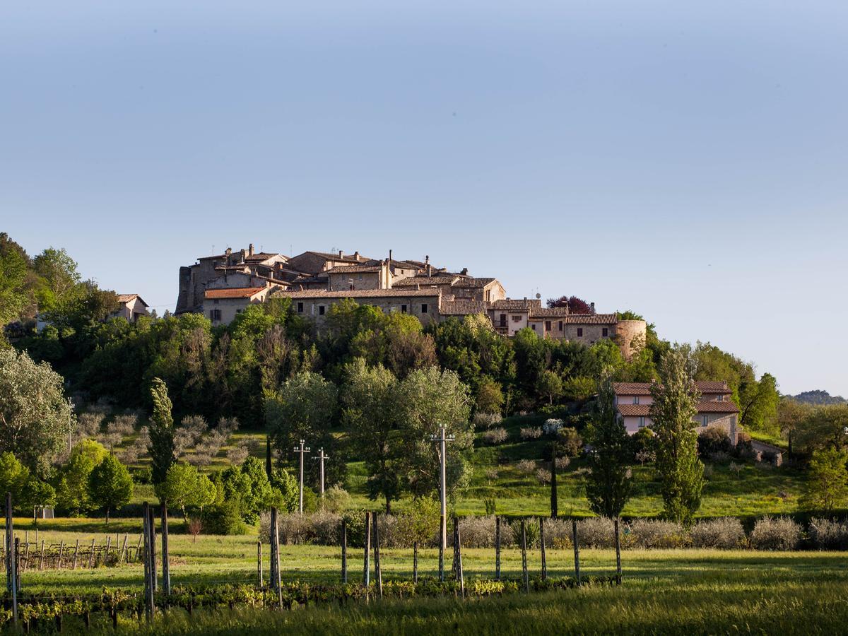 Ostello Bello Assisi Беванья Экстерьер фото